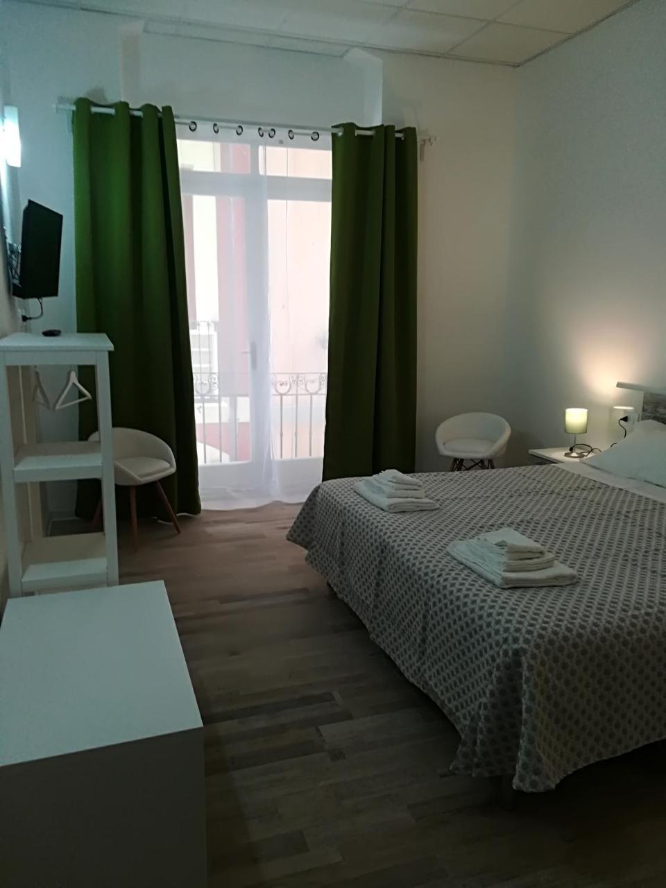 B.House Bed & Breakfast Cagliari Exterior photo